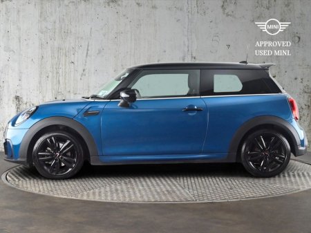 2024 MINI Hatch 3-Door Cooper Sport €34,900