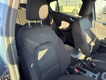 2024 Ford Focus 1.0L EcoBoost 125PS ST-Line €27,975 thumbnail