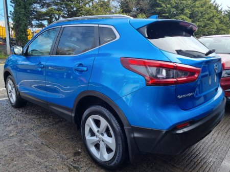 2017 Nissan Qashqai - view 4