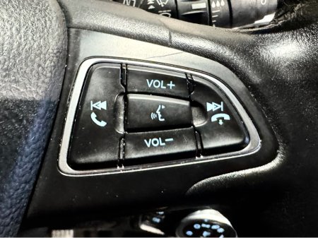 2015 Ford Focus 1.0 ECOBOOST TITANIUM 12 125PS 5DR T €9,990 thumbnail