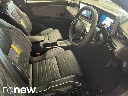 2025 Renault 4 E-TECH ICONIC 52 KW AUTO 5DR *DEMO MODEL - NOW IN STOCK & READY TO BE VIEWED* €34,995 thumbnail