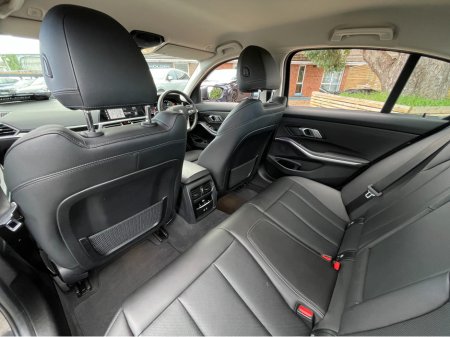 2022 BMW 3 Series 2.0 D..HEATED SEATS..REAR CAMERA WITH PARK ASSIST..WARRANTY INCLUDED..FINANC EPROVIDED €29,500 thumbnail