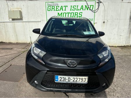 2023 Toyota Aygo X - view 3