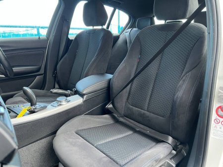 2017 BMW 1 Series 118d M-SPORT 2.0 D // FULL SERVICE HISTORY // REVERSE CAMERA // AIR CONDITIONING €16,900 thumbnail