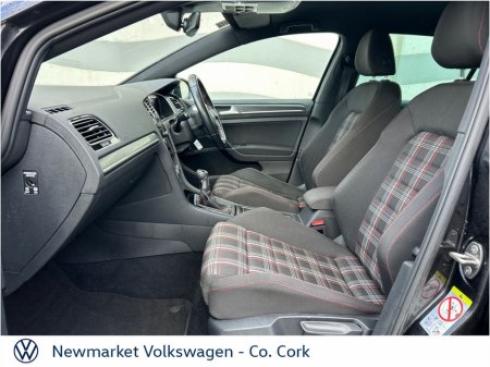 2020 Volkswagen Golf - thumbnail 24