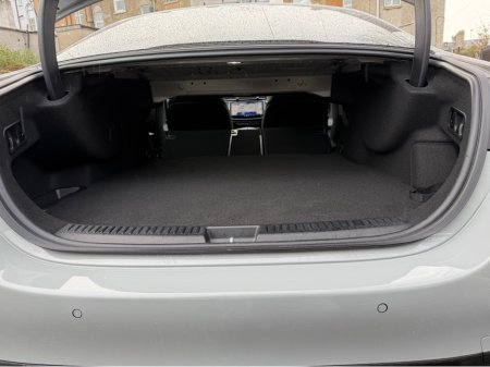 2024 Mercedes-Benz E Class STUNNING LOOKING URBAN EDITION HYBRID PHEV//STUNNING IN ALPINE GREY//VERY LOW MILEAGE//SIMI AND AA DEALER €66,950 thumbnail