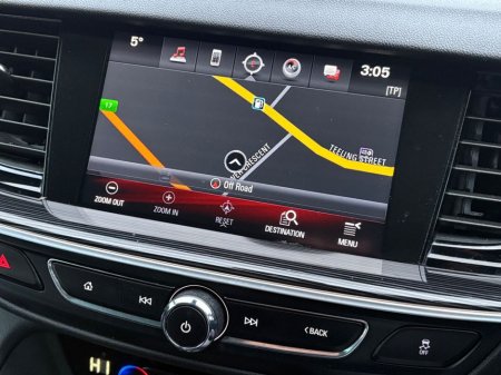 2018 Vauxhall Insignia 1.6 CDTi 136 Elite Nav - Estate €12,990 thumbnail