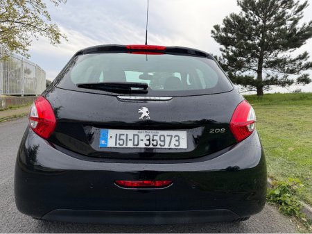 2015 Peugeot 208 - photo 6