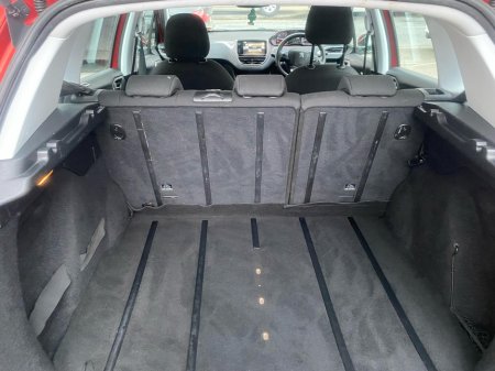 2015 Peugeot 2008 ACTIVE 1.4 HDI 4DR €9,750