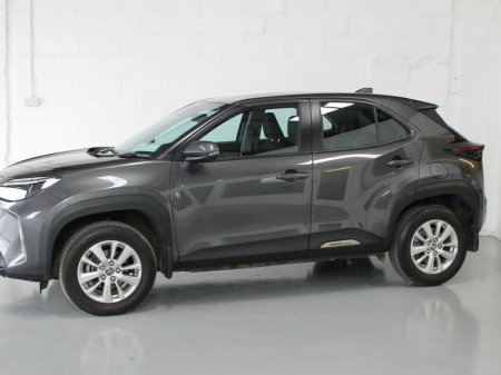 2024 Toyota Yaris - thumbnail 4