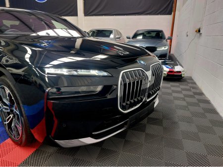 2023 BMW i7 - view 4