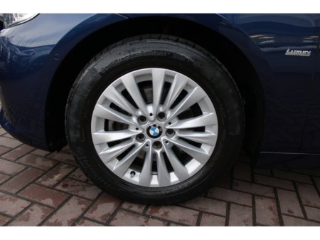 2017 BMW 2 Series 218D SE LUXURY EDITION 5DR ESTATE AUTO // MINT CONDITION THROUGHOUT // HEATED LEATHER SEATS // BUY WITH CONFIDENCE AA AND SIMI APPROVED DEALER 2026 // FINANCE ARRANGED // TRADE INS WELCOME // €16,950 thumbnail