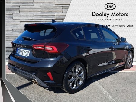 2022 Ford Focus - thumbnail 5