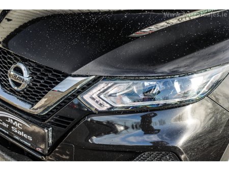 2019 Nissan Qashqai 1.5 DSL SV €13,995 thumbnail