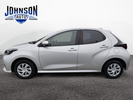 2022 Toyota Yaris 1.5 Petrol Auto €19,950