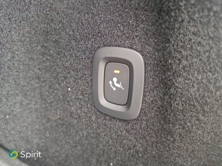 2025 Volvo XC60 - thumbnail 18