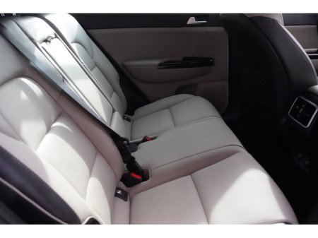 2020 Kia Sportage - thumbnail 19