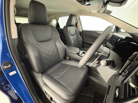 2025 Lexus NX 450 h+ - thumbnail 23