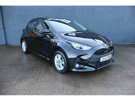 2023 Toyota Yaris HYBRID LUNA 4DR AUTO Great Spec 12 Months Warranty €18,495 thumbnail