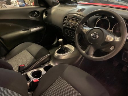 2017 Nissan Juke - thumbnail 2