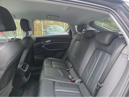 2022 Audi e-tron - thumbnail 18