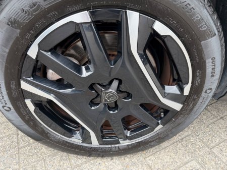 2024 Peugeot 3008 - thumbnail 4