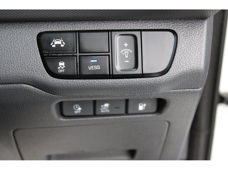 2017 Hyundai Ioniq - thumbnail 26