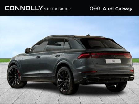 2026 Audi Q8 COMPETITION TFSI e QUATTRO A/T €127,750 thumbnail