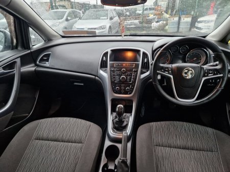 2014 Vauxhall Astra  €5,250 thumbnail