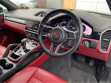 2023 Porsche Cayenne - thumbnail 2