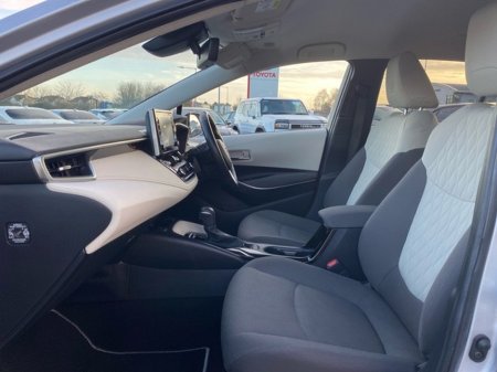 2019 Toyota Corolla LUNA SPORT SALOON €22,495 thumbnail