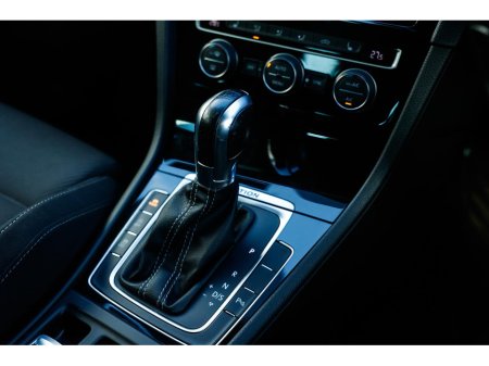 2017 Volkswagen Golf - thumbnail 9