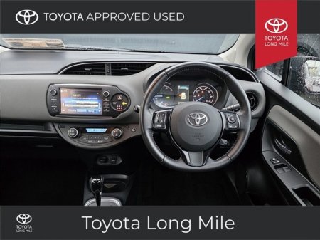 2017 Toyota Yaris 1.5 Hybrid Luxury Icon Tech 5DR €14,949 thumbnail