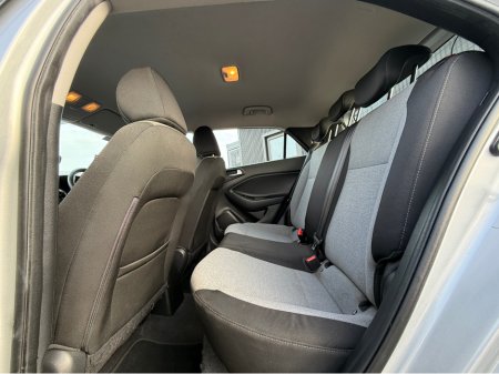 2016 Hyundai i20 - thumbnail 5