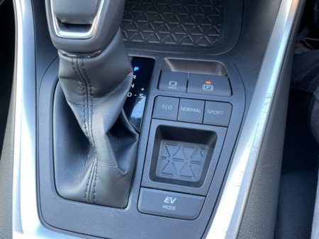 2022 Toyota Rav4 - Luna Edition - 2.5 Hybrid - Automatic - 1 Previous Owner - NCT Approved 2028 - EUR 200 Road Tax // Remote Central Locking // Front Electric Windows // Rear Electric Windows // Electric Mirrors // Po €35,899 thumbnail