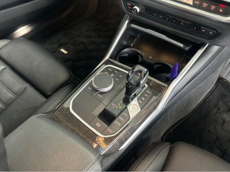 2021 BMW 3 Series - thumbnail 11