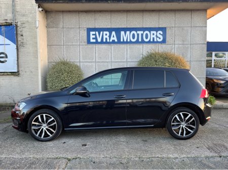 2015 Volkswagen Golf HIGHLINE AUTOMATIC 1.4 PETROL //KEYLESS ENTRY//ADAPTIVE CRUISE CONTROL//REVERSE CAMERA// €14,950 thumbnail