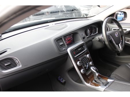 2018 Volvo V60 - thumbnail 22