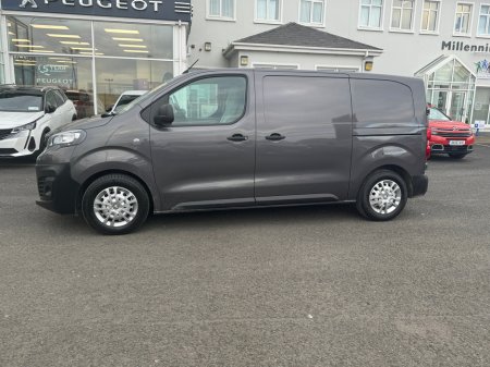 2022 Peugeot Expert  €20,000 thumbnail