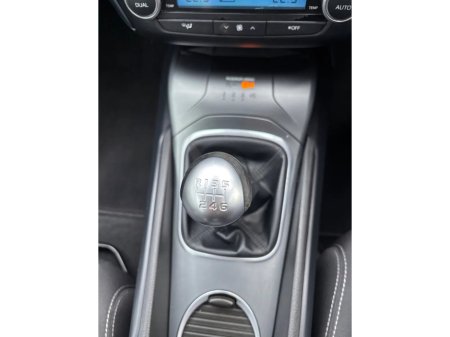 2017 Toyota Avensis 1.6 D-4D Luna Navi Saloon €10,500 thumbnail