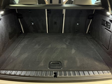 2023 BMW iX - thumbnail 27