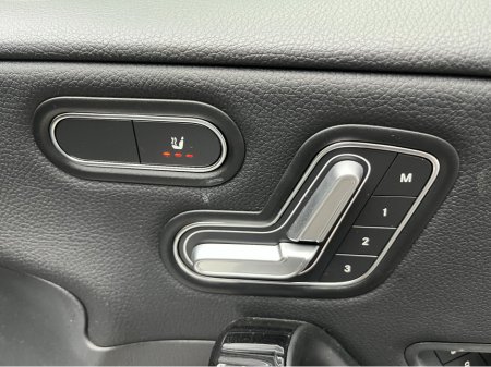 2020 Mercedes-Benz A Class - thumbnail 11