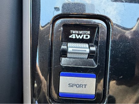 2020 Mitsubishi Outlander 4X4 Plug-in Hybrid - High Spec - Like New €24,750 thumbnail