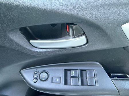 2016 Honda Fit  €11,390 thumbnail