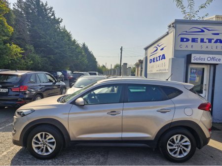 2016 Hyundai Tucson COMFORT PLUS 1.7 CRDI 115BHP NCT 11/26 TAX 01/25 FINANCE AVAILABLE @ €58 PER WEEK SERVICE HISTORY/ BLUETOOTH/ USB/ AUX/ A/C MULTI FUNCTION STEERING WHEEL/ HISTORY CHECKED €12,950