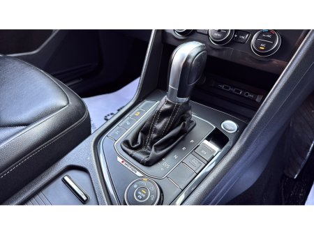 2018 Volkswagen Tiguan - thumbnail 25