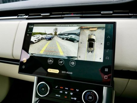 2023 Land Rover Range Rover - thumbnail 24