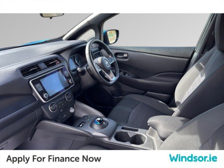 2022 Nissan Leaf - thumbnail 4