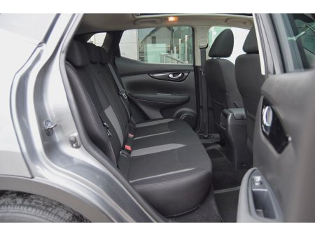 2019 Nissan Qashqai 1.3 PET SV, 12 Months Warranty €18,995 thumbnail