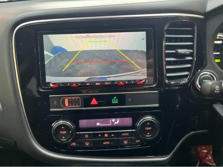 2019 Mitsubishi Outlander €22950! 2019 MITSUBISHI OUTLANDER PHEV LIMITED EDITION 4WD 2.4 AUTOMATIC / CRUISE CONTROL / REVERSE CAMERA / ELECTRIC HEATED SEATS / HEATED STEERING WHEEL €22,950 thumbnail